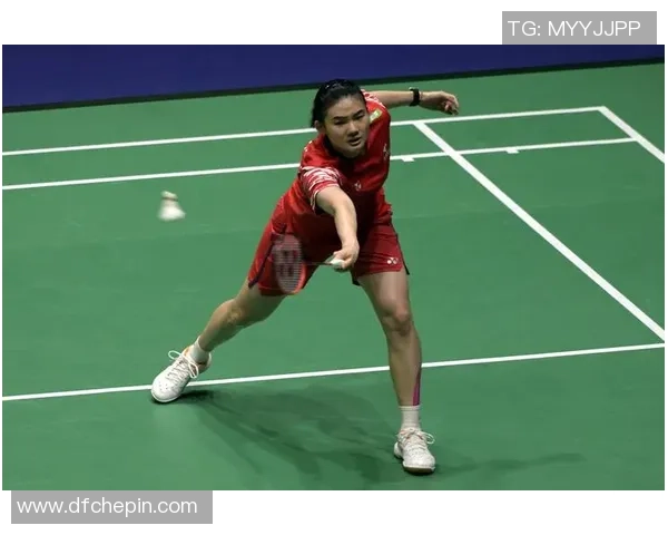 国际羽联世巡赛总决赛女单小组赛:中国选手王祉怡打败队友韩悦 国际羽联世巡赛总决赛女单小组赛:中国选手王祉怡打败队友韩悦